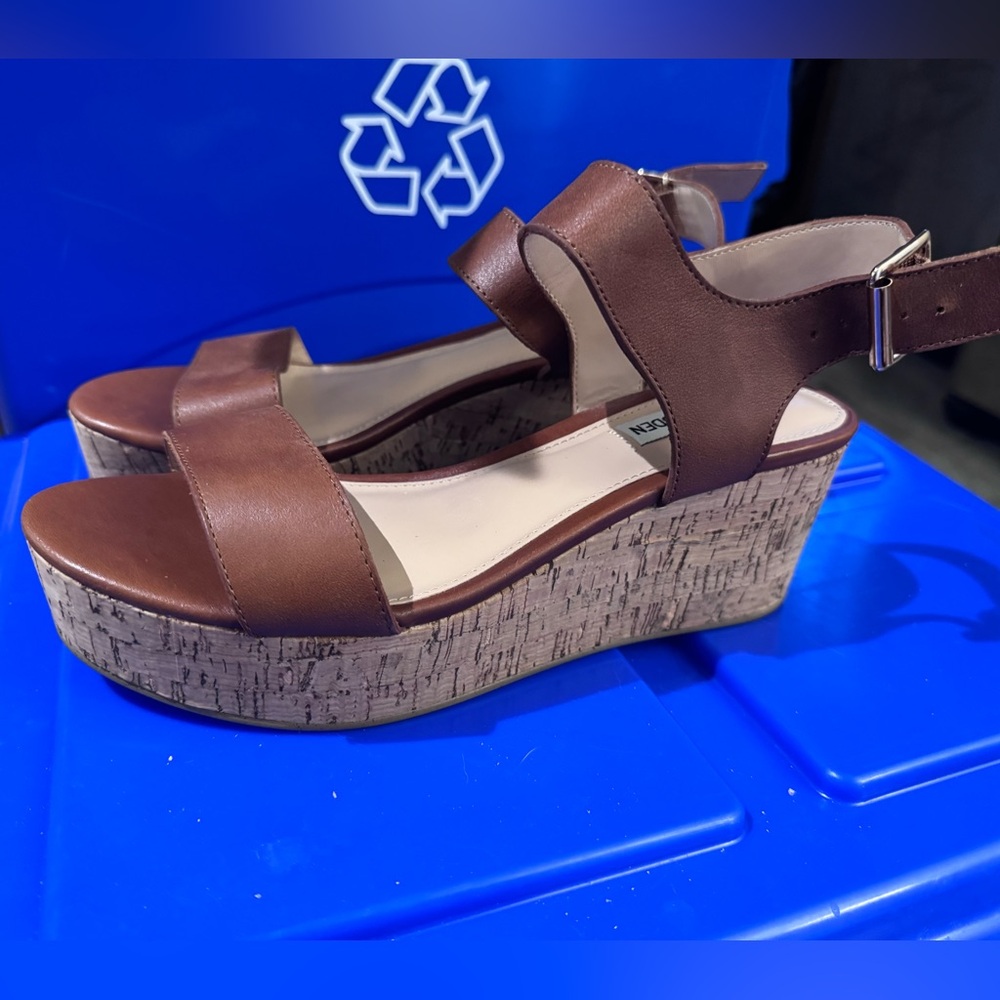 New Steve Madden Wedges size 8 brown heels espadrilles